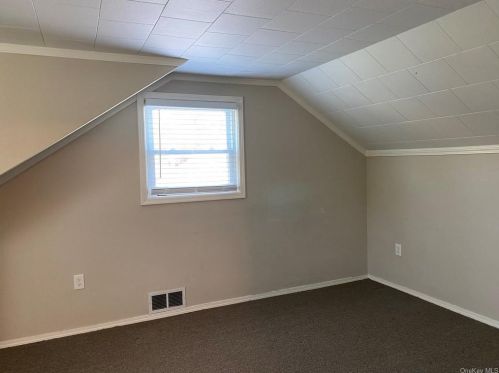 951 Lyman Ave, Peekskill NY 10566-1828 exterior