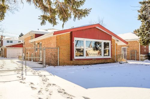 2711 84th Pl, Chicago, IL 60652-3913