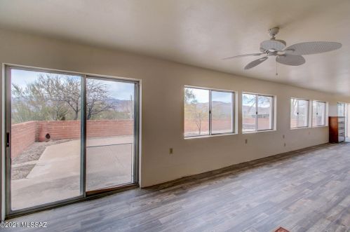 12011 8 St, Tucson AZ 85719-5411 exterior