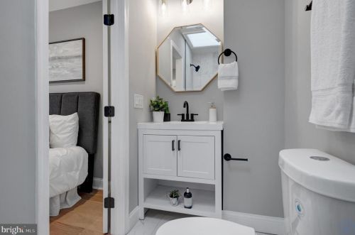 1116 Abbey Pl, Washington DC  20002-3416 exterior