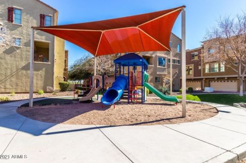 900 94th St, Chandler AZ 85224-6243 exterior