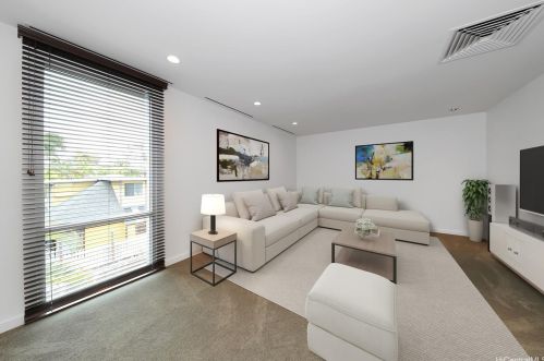 4801 Kahala Ave, Honolulu HI 96816-5231 exterior