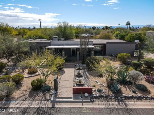 1811 Aurelius Ave, Phoenix AZ  85020-5509 exterior