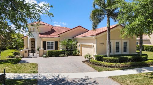 9955 Nuova Way, Fort Pierce, FL 34986-2835