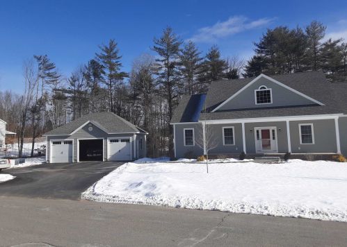 29-15 Water St, Concord, NH 03303-4821