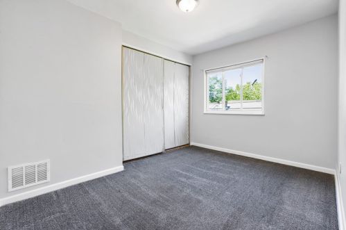 1313 Lowrie St, Pittsburgh PA  15212-4325 exterior