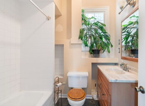 1444 Paulina St, Chicago IL 60622-2123 exterior