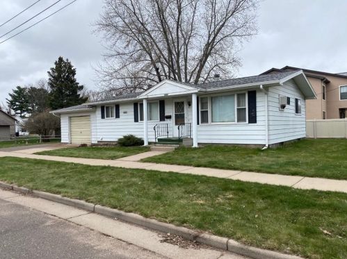 1002 Manwaring Ave, Canton, WI 54868-2672