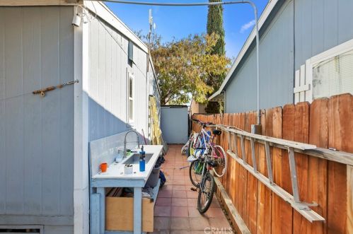 80 Dawes St, Perris CA  92571-3148 exterior