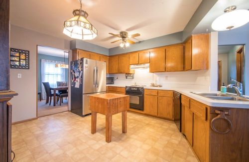 12032 Langlade St, Milwaukee WI 53225-1015 exterior