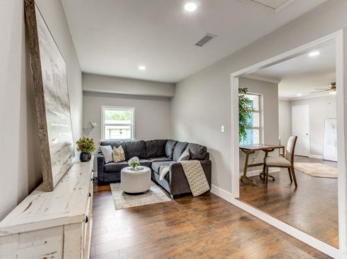 832 Emberwood Dr, Dallas TX 75232-3941 exterior