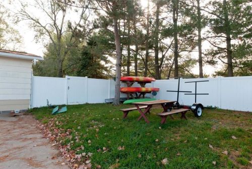 506 Barker St, Canton WI 54868-2622 exterior