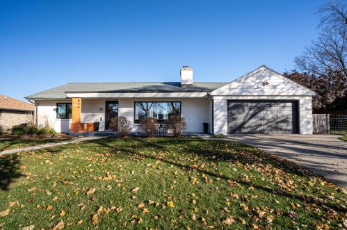 814 75th St, Milwaukee, WI 53214-3013