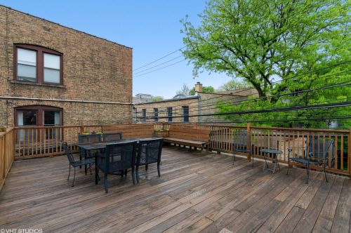 1124 Diversey Pkwy, Chicago IL  60614-1319 exterior