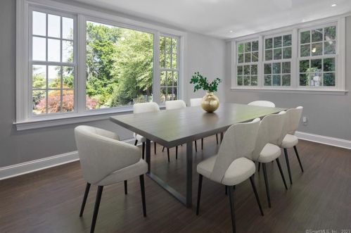 5 Mansfield Pl, Westport CT  06880-5045 exterior