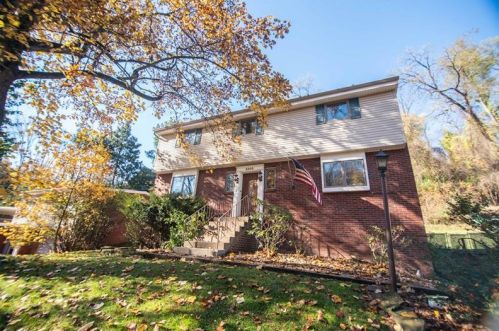 2305 Marbury Rd, Pittsburgh PA exterior