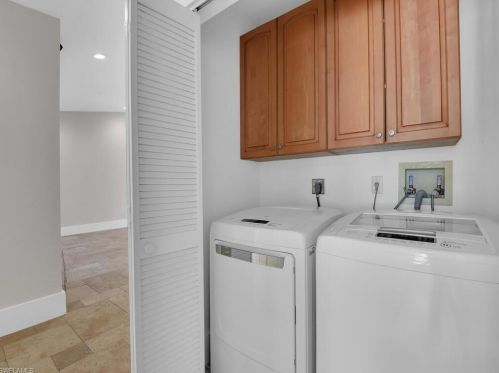 5840 Copper Leaf Ln, Naples FL 34116-6716 exterior