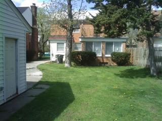 16130 Ashton Ave, Detroit MI  48219-4146 exterior