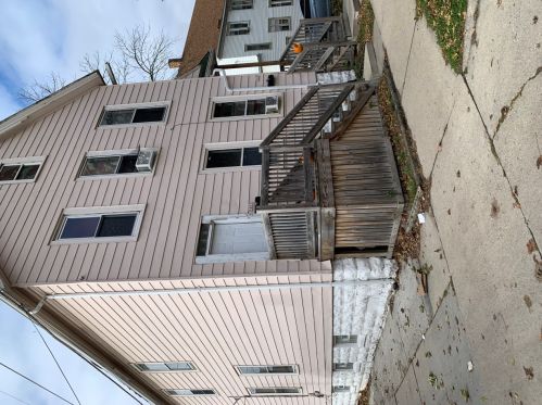 1415 23rd St, Milwaukee, WI 53204-2547