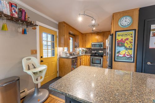 1765 Moss Rdg Rd, Ely MN 55731-9705 exterior