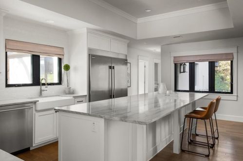 3919 Balcones Dr, Austin TX 78731-5414 exterior