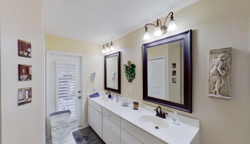 119 Royce Ave, Fort Pierce FL 34983-1238 exterior