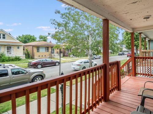 6441 Claremont Ave, Chicago IL 60645-5448 exterior