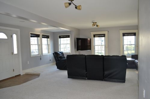 12 Clinton St, Concord, NH 03301-2356