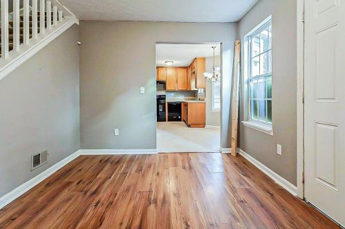 6299 Marbut Farms Ln, Lithonia GA 30058-8977 exterior