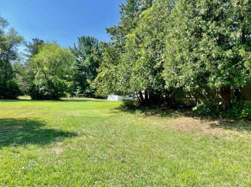 1649 Tyler Rd, Meskegon MI 49445-9320 exterior