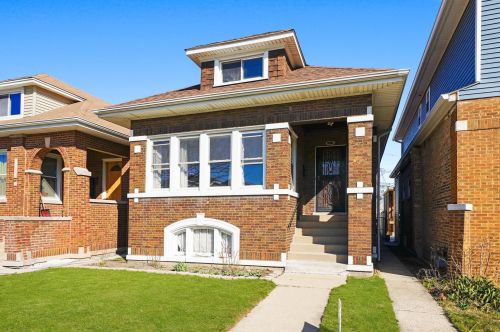 4514 Schubert Ave, Chicago, IL 60639-1936