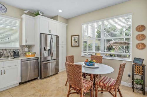 9927 Chadwick Dr, Fort Pierce FL 34987-2419 exterior