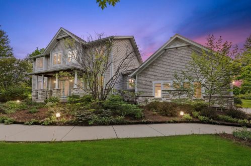 2120 Timberline Trl, Bull Valley, IL 60098-8782