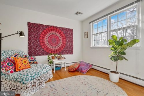 900 Balmoral Dr, Silver Spring MD  20903-1301 exterior