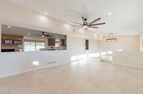 5862 Camino Arenosa, Tucson AZ  85718-4650 exterior