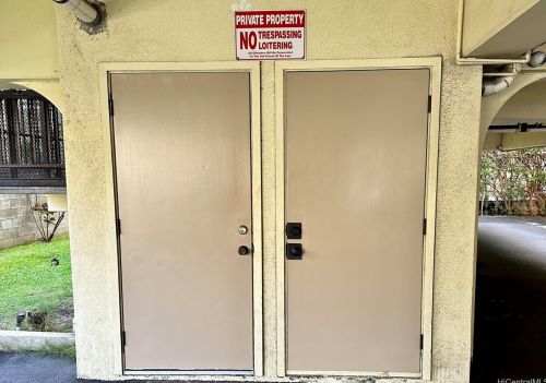 1252 Kinau St, Honolulu HI  96814-1219 exterior