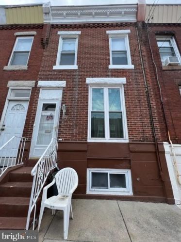 2335 8th St, Philadelphia, PA 19148-3723