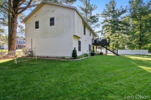 5247 Grn Pne Ct, Grand Rapids MI 49508-6124 exterior