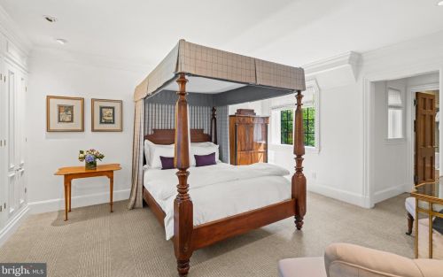 2446 Kalorama Rd, Washington DC 20008-1625 exterior