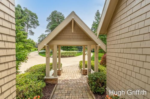 2041 Tall Pne Dr, Grand Rapids MI exterior