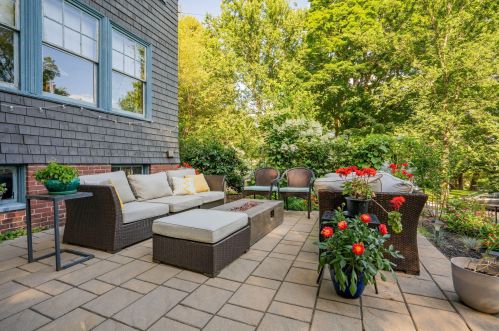 160 Craigie St, Portland ME 04102-2530 exterior