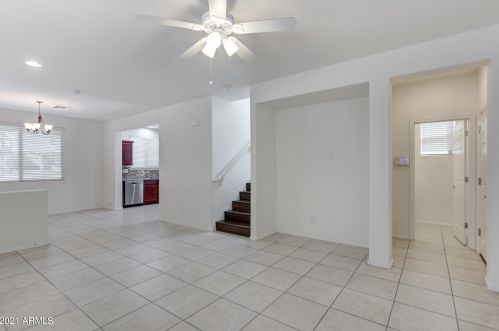 2694 73 Dr, Phoenix AZ 85043-2044 exterior