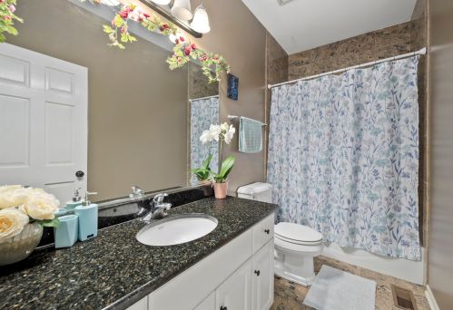 1321 Tiger Lily Ln, Joliet IL 60435-3984 exterior