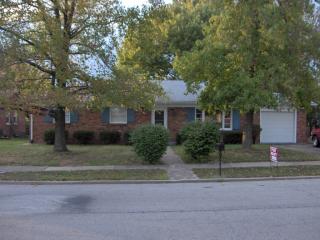 1657 Margate Dr, Lexington KY  40505-2624 exterior