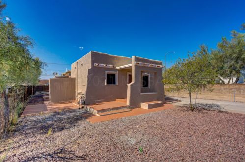 1827 Miles St, Tucson AZ  85719-6242 exterior