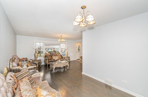 7311 Pensacola Ave, Chicago IL 60706-1156 exterior