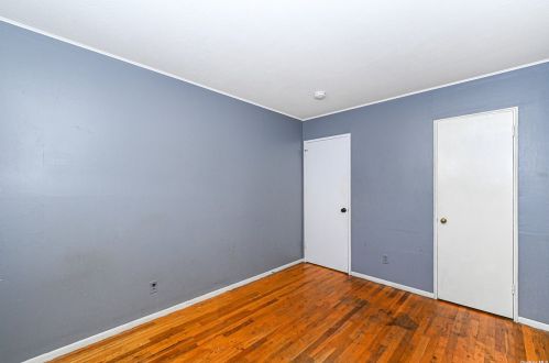 50 Great East Neck Rd, Babylon NY 11704-7631 exterior