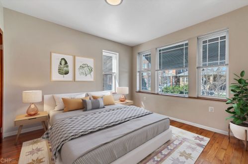 5937 Artesian Ave, Chicago IL 60645-5301 exterior