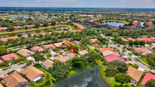 9679 Harbour Lk Cir, Boynton Beach FL 33437-3812 exterior