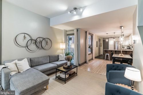 1344 29 St, Philadelphia PA 19146-3708 exterior